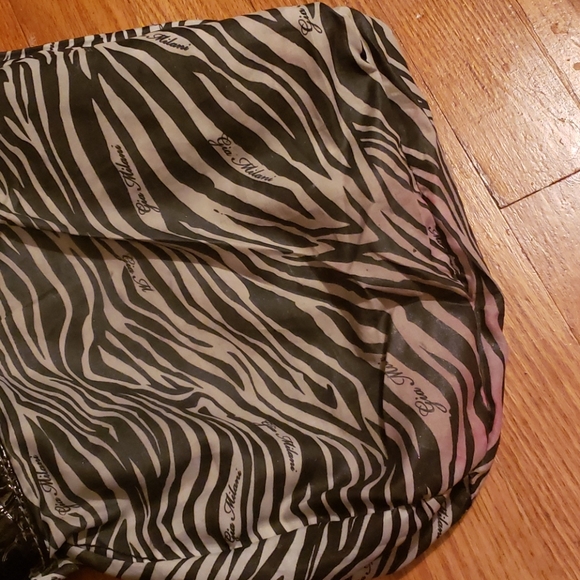 Gia Milani Bag  💖 - Picture 4 of 7